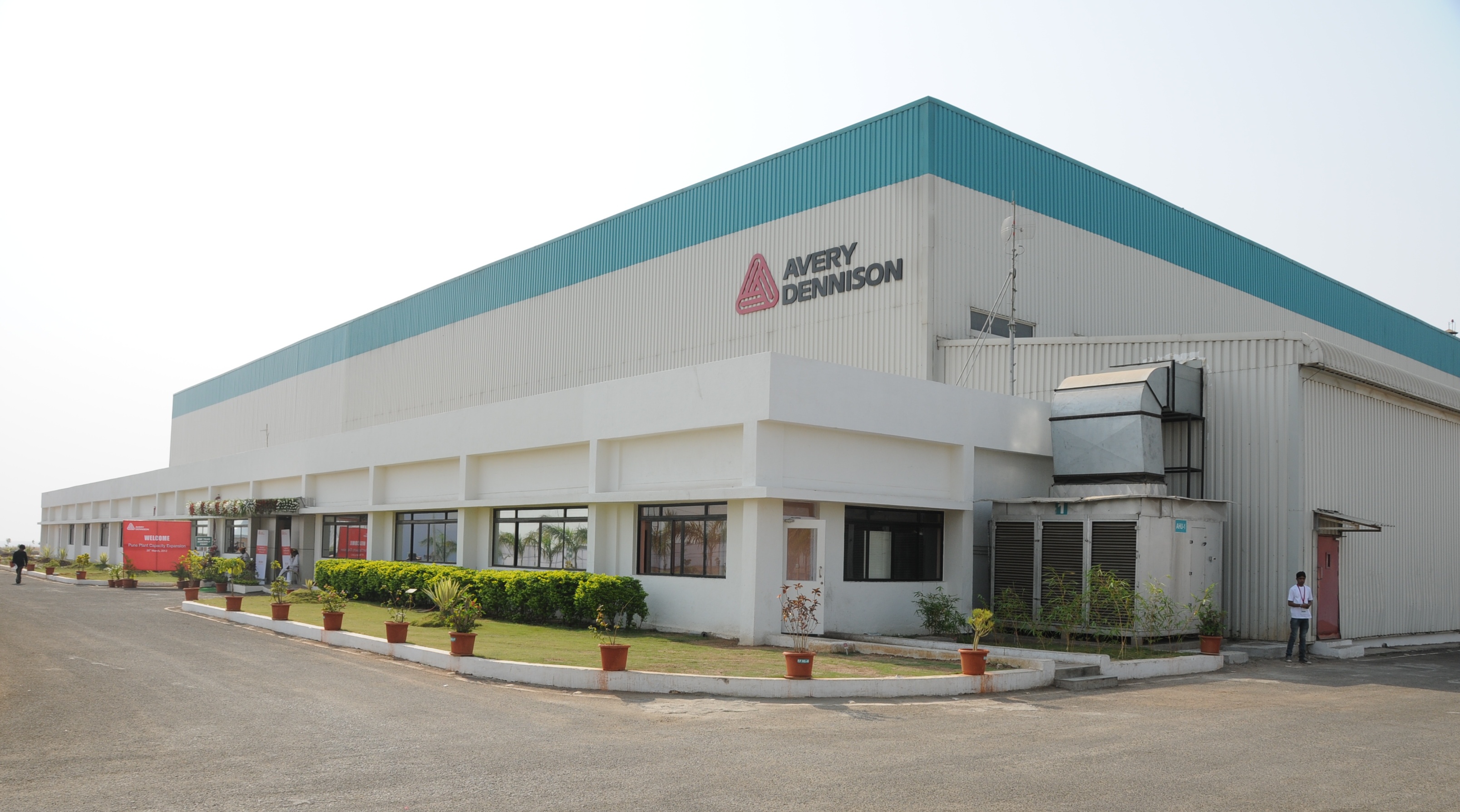 Manufacturing, Avery Dennison