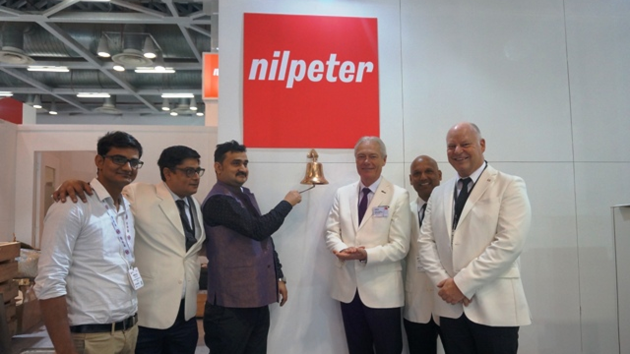 The double deal was confirmed on the Nilpeter stand at Labelexpo India 2016 The double deal was confirmed on the Nilpeter stand at Labelexpo India 2016