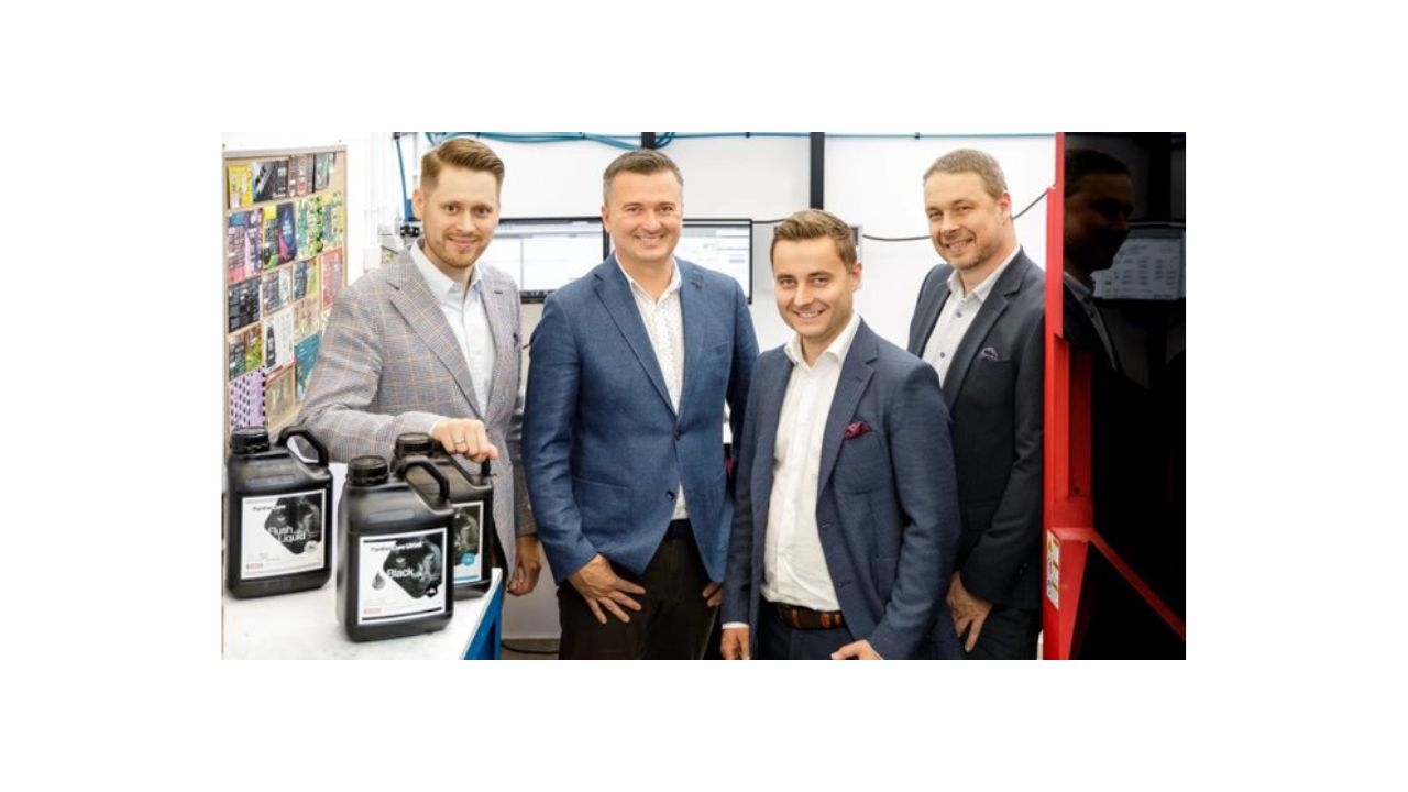 Etiflex leans on Xeikon Panther UV inkjet