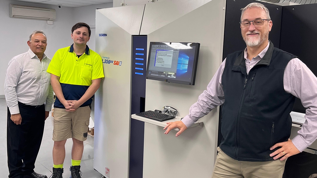 L-R: Ruvan Weereratne, technical account manager at Jet Technologies; Sam Catalano, operator at Networkpak and Jean-Pierre De Waele, operations manager at Networkpak.