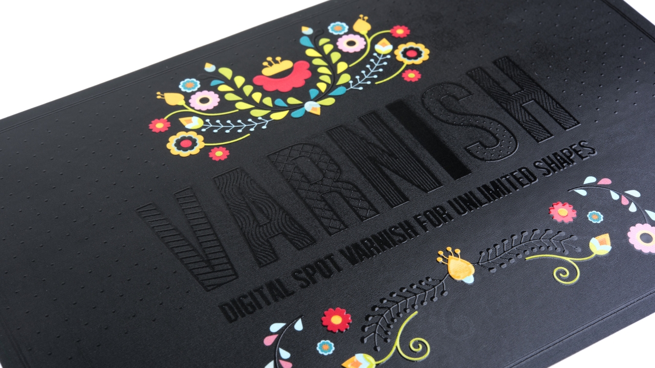 HP Indigo introduces one-pass embellishment L-R: Ed Wiegand and Alon Bar-Shany