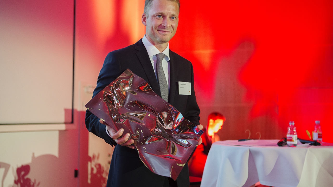 Nilpeter wins Danish business award