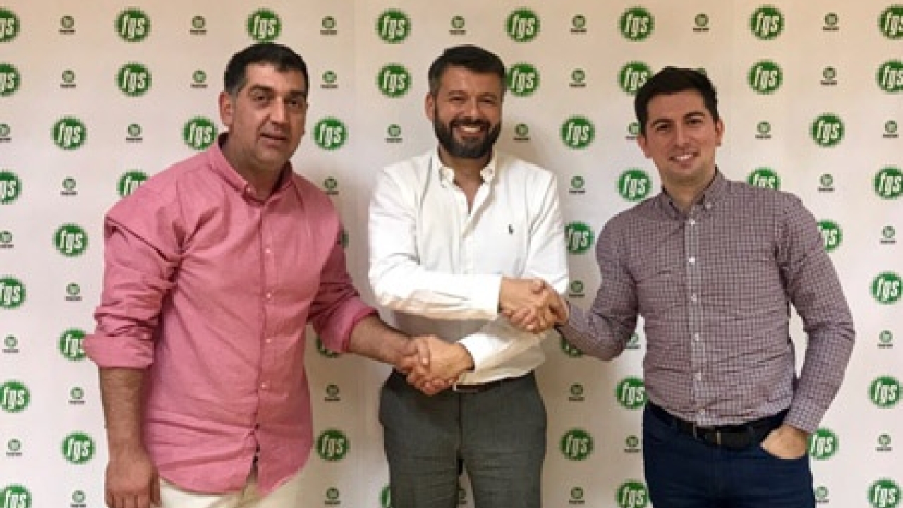 Pictured (from left): Luis Sampedro, FGS CEO; Kris Sentek, Bellissima EMEA sales director, Apex; Joan Rodriguez, technical director, FGS Pictured (from left): Luis Sampedro, FGS CEO; Kris Sentek, Bellissima EMEA sales director, Apex; Joan Rodriguez, technical director, FGS